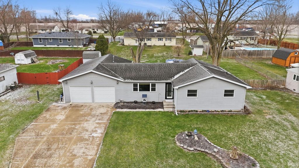 Photo of 11520 Brooklane Drive, Fort Wayne, IN 46819 (MLS # 202609337)