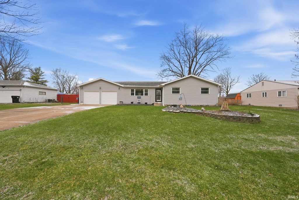 Photo of 11520 Brooklane Drive, Fort Wayne, IN 46819 (MLS # 202609337)