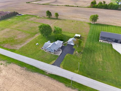 Tiny photo for 9601 E 100 NORTH, Greentown, IN 46936 (MLS # 202615289)
