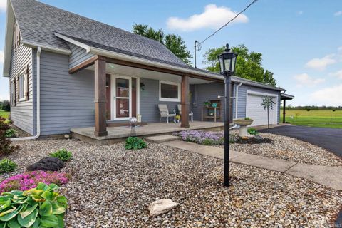 Tiny photo for 9601 E 100 NORTH, Greentown, IN 46936 (MLS # 202615289)