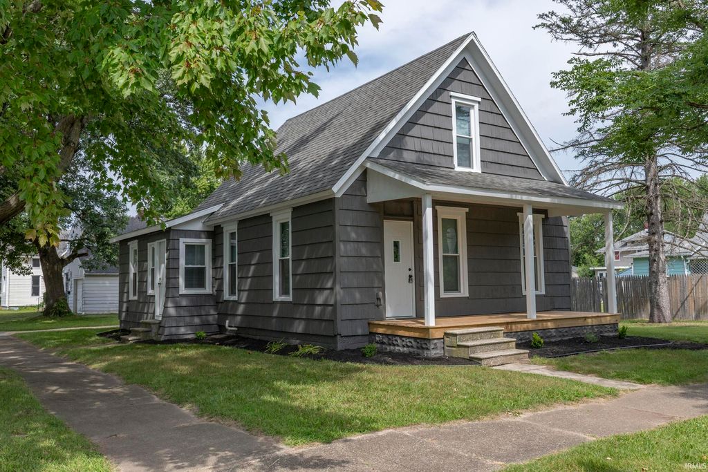 Photo of 501 N Ward Street, Elkhart, IN 46514 (MLS # 202630075)