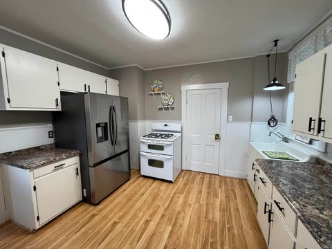 Tiny photo for 75 W 2nd Street, Peru, IN 46970 (MLS # 202538680)