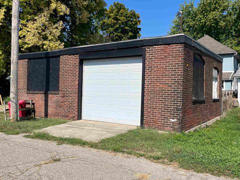 Tiny photo for 75 W 2nd Street, Peru, IN 46970 (MLS # 202538680)