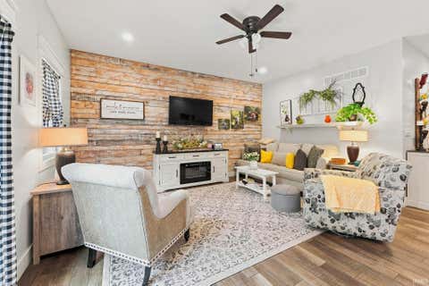 Tiny photo for 6099 N 950 E, North Webster, IN 46555 (MLS # 202630652)