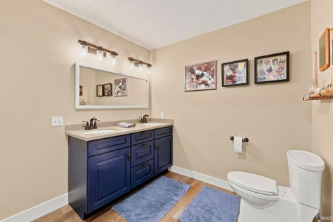 Tiny photo for 6099 N 950 E, North Webster, IN 46555 (MLS # 202630652)