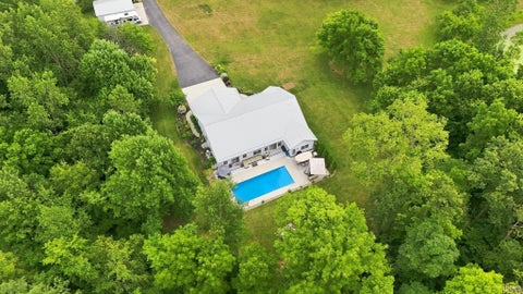 Tiny photo for 6099 N 950 E, North Webster, IN 46555 (MLS # 202630652)