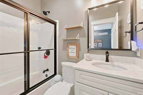 Tiny photo for 6099 N 950 E, North Webster, IN 46555 (MLS # 202630652)