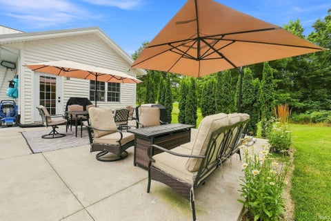 Tiny photo for 6099 N 950 E, North Webster, IN 46555 (MLS # 202630652)
