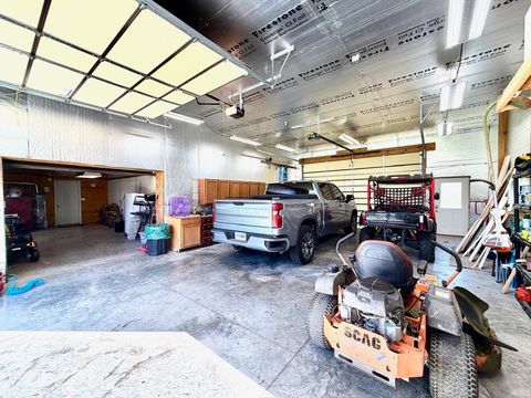 Tiny photo for 702 Pinhook Road, Bedford, IN 47421 (MLS # 202612514)