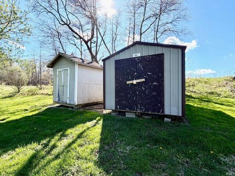 Tiny photo for 702 Pinhook Road, Bedford, IN 47421 (MLS # 202612514)