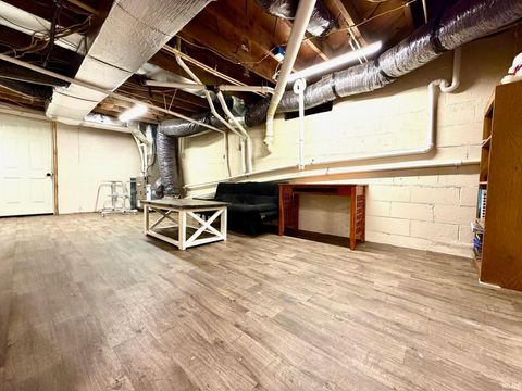 Tiny photo for 702 Pinhook Road, Bedford, IN 47421 (MLS # 202612514)