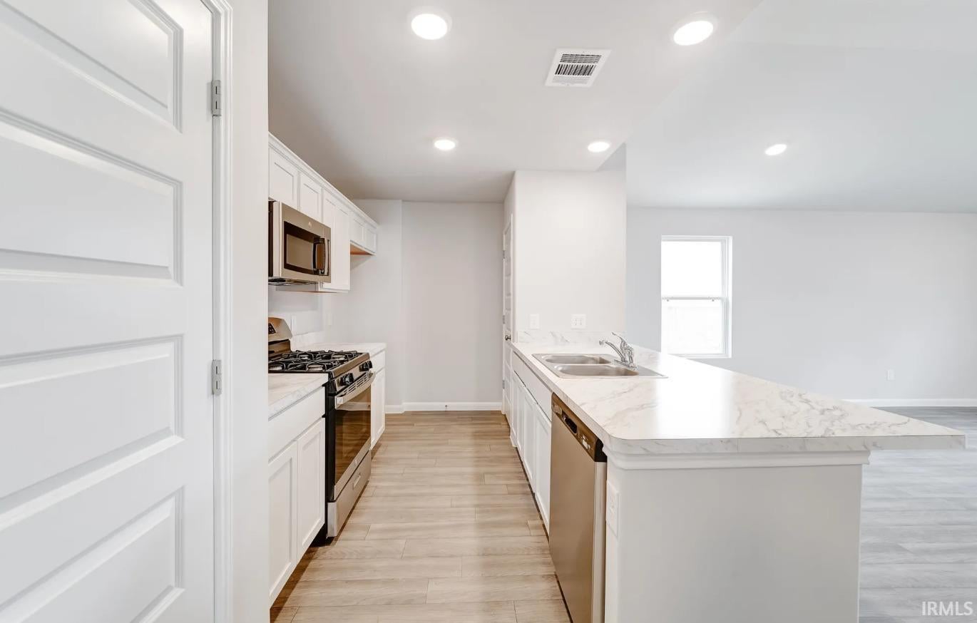 806 Sunrise Drive