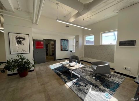 Tiny photo for 402 S Washington Street, Marion, IN 46952 (MLS # 202612751)