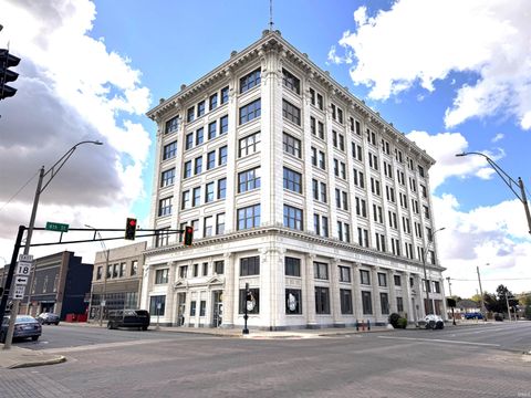 Photo of 402 S Washington Street, Marion, IN 46952 (MLS # 202612751)