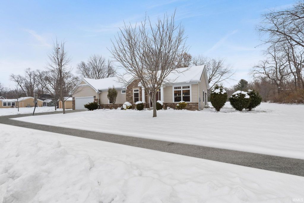 Photo of 636 Bainbridge Place, Goshen, IN 46526 (MLS # 202548479)