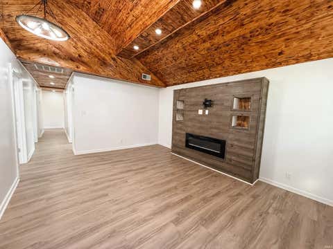 Tiny photo for 224 Madison Avenue, Peru, IN 46970 (MLS # 202634265)