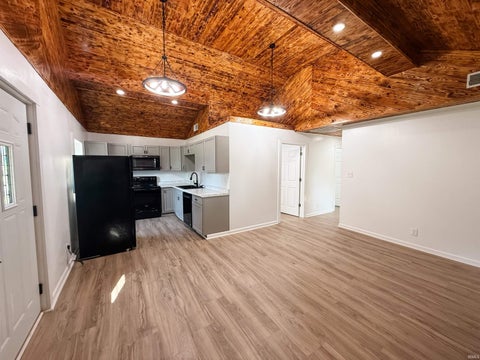 Tiny photo for 224 Madison Avenue, Peru, IN 46970 (MLS # 202634265)
