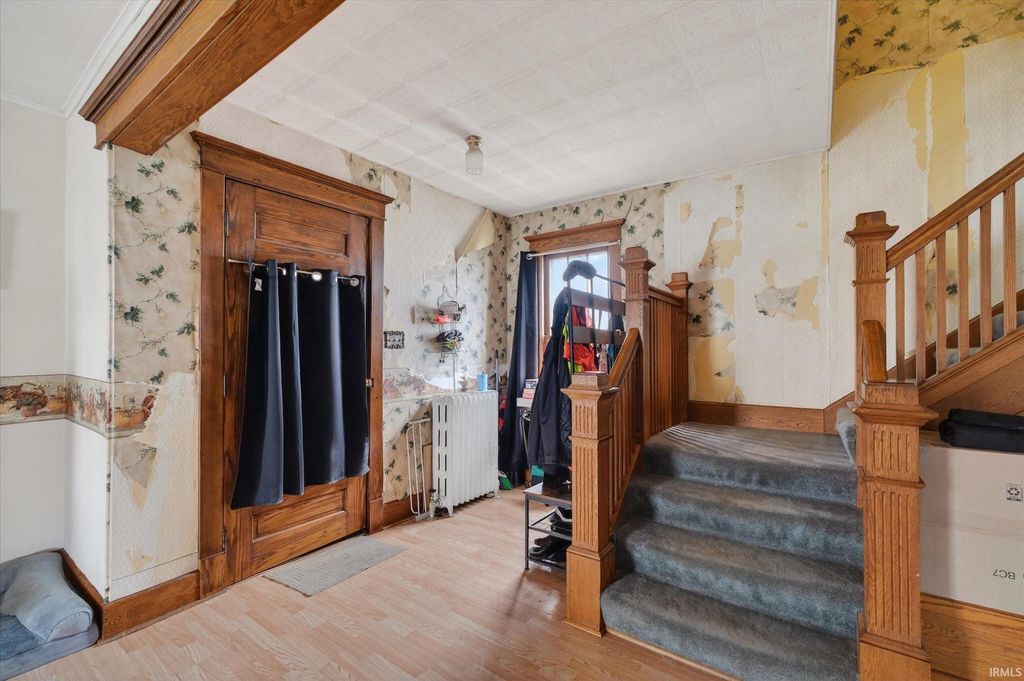 Photo of 551 S Jackson Street, Frankfort, IN 46041 (MLS # 202611010)