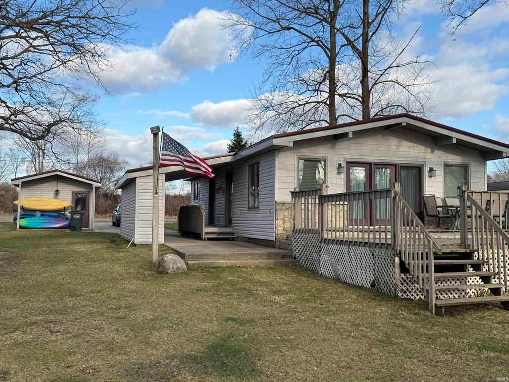 Photo of 6420 S 085 E, Wolcottville, IN 46795 (MLS # 202609859)