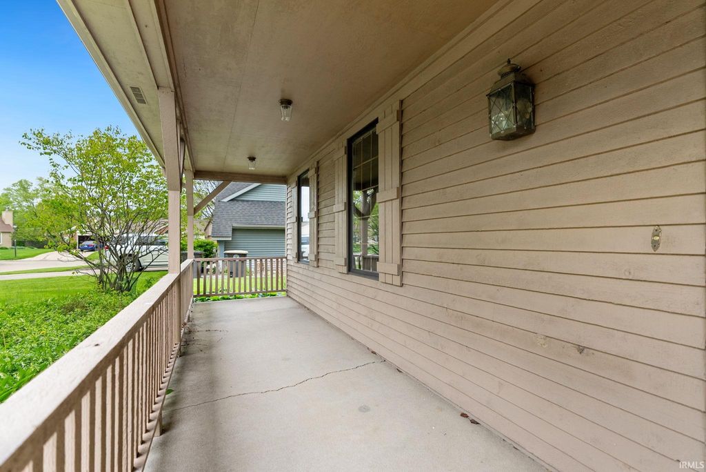 Photo of 3716 Well Meadow Place, Fort Wayne, IN 46815 (MLS # 202615700)