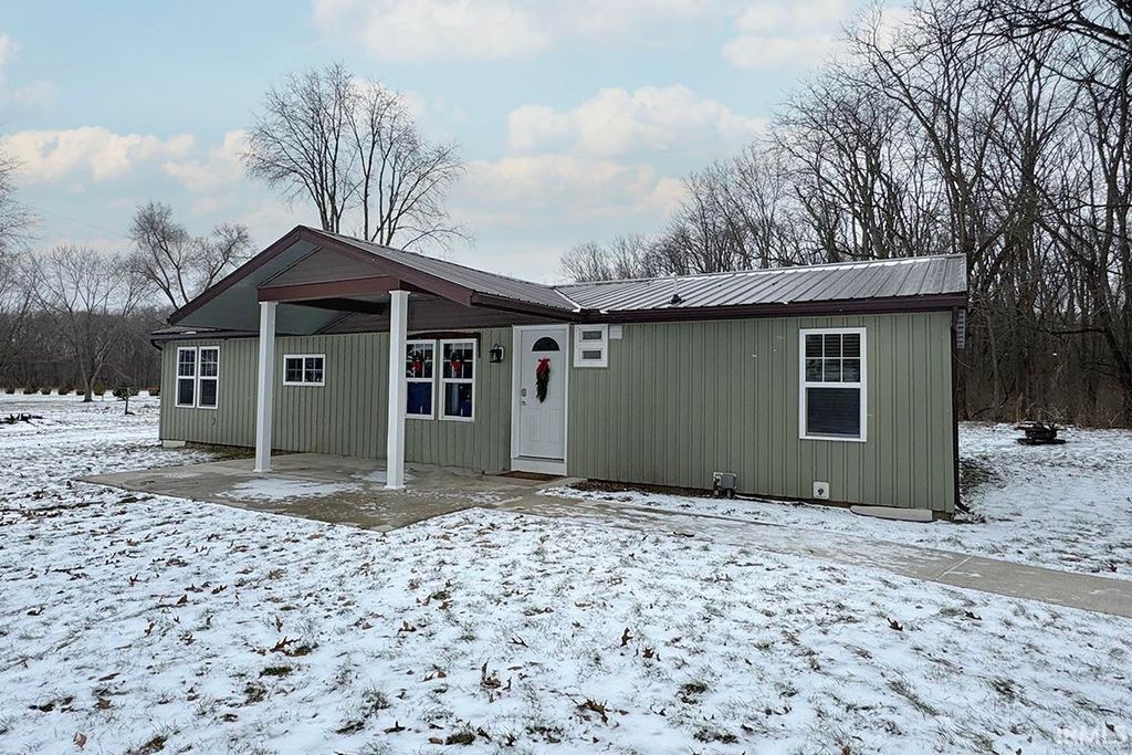 Photo of 14483 County Road 8, Middlebury, IN 46540 (MLS # 202601674)
