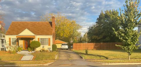 Photo of 4105 Hanna Street, Fort Wayne, IN 46806 (MLS # 202542821)