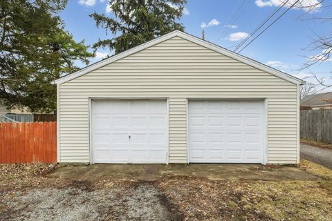 Tiny photo for 800 S 27th Street, Lafayette, IN 47904 (MLS # 202605357)