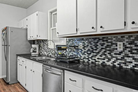 Tiny photo for 800 S 27th Street, Lafayette, IN 47904 (MLS # 202605357)