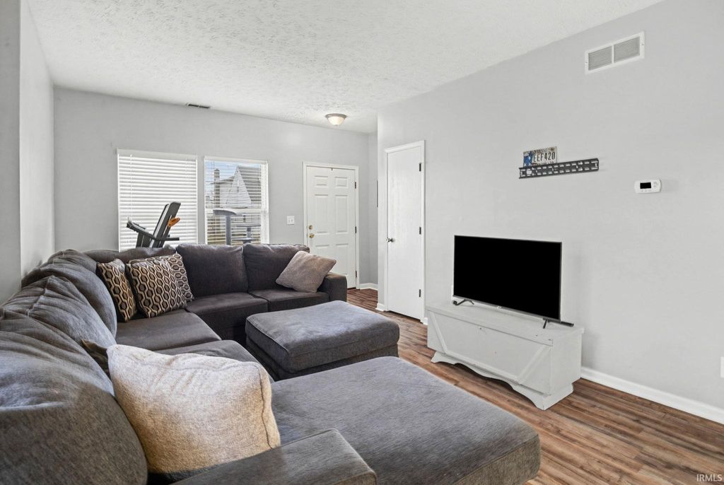 Photo of 800 S 27th Street, Lafayette, IN 47904 (MLS # 202605357)