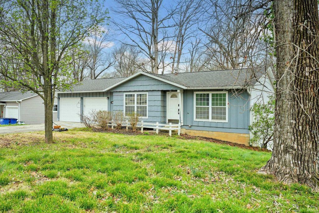 Photo of 151 White Lane, Bedford, IN 47421 (MLS # 202611391)