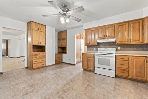 Tiny photo for 17728 Schroeder Road, Decatur, IN 46733 (MLS # 202638387)