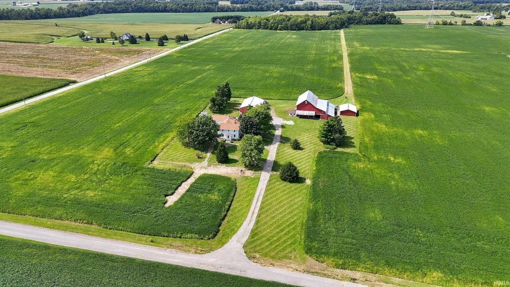 Photo of 17728 Schroeder Road, Decatur, IN 46733 (MLS # 202638387)