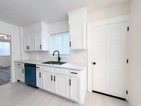 Tiny photo for 120 Manor Avenue, Elkhart, IN 46613 (MLS # 202629703)