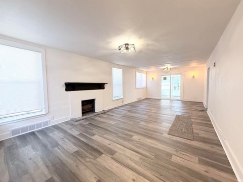 Tiny photo for 120 Manor Avenue, Elkhart, IN 46613 (MLS # 202629703)