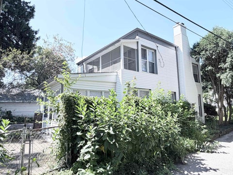 Tiny photo for 120 Manor Avenue, Elkhart, IN 46613 (MLS # 202629703)