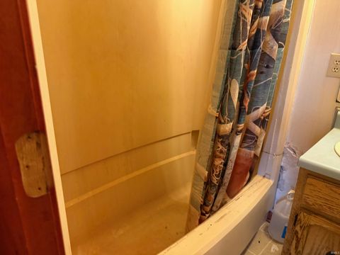 Tiny photo for 2756 N 1100 W, Royal Center, IN 46978 (MLS # 202611880)