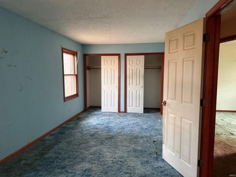 Tiny photo for 2756 N 1100 W, Royal Center, IN 46978 (MLS # 202611880)