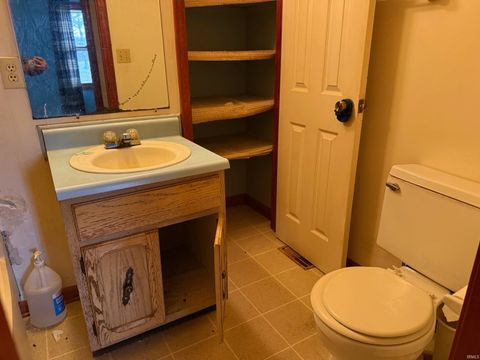 Tiny photo for 2756 N 1100 W, Royal Center, IN 46978 (MLS # 202611880)