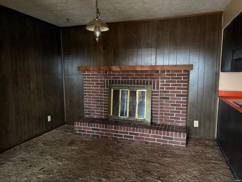 Tiny photo for 2756 N 1100 W, Royal Center, IN 46978 (MLS # 202611880)