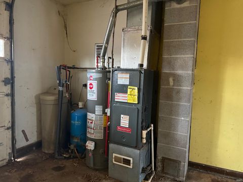 Tiny photo for 2756 N 1100 W, Royal Center, IN 46978 (MLS # 202611880)