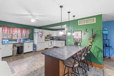 Tiny photo for 117 Woodruff Road, Wolcottville, IN 46795 (MLS # 202605673)