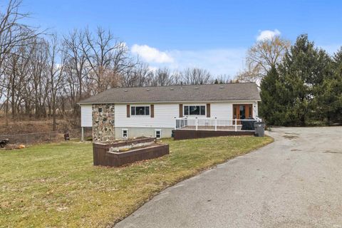 Tiny photo for 117 Woodruff Road, Wolcottville, IN 46795 (MLS # 202605673)