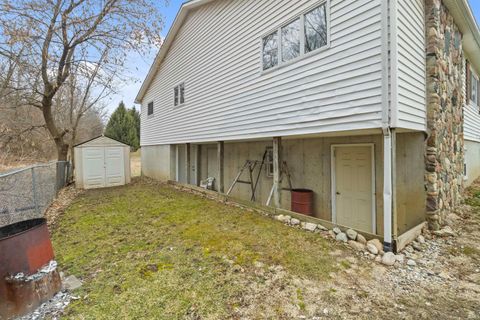 Tiny photo for 117 Woodruff Road, Wolcottville, IN 46795 (MLS # 202605673)