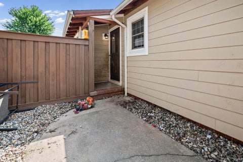 Tiny photo for 1610 King Street, Lafayette, IN 47905 (MLS # 202633633)