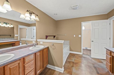 Tiny photo for 2003 Kingfisher Drive, Lafayette, IN 47909 (MLS # 202545315)