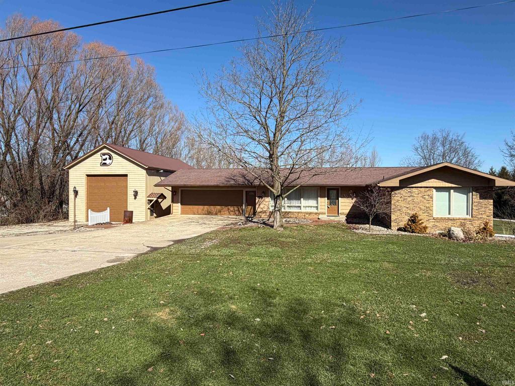 Photo of 25675 County Road 24, Elkhart, IN 46517 (MLS # 202602256)