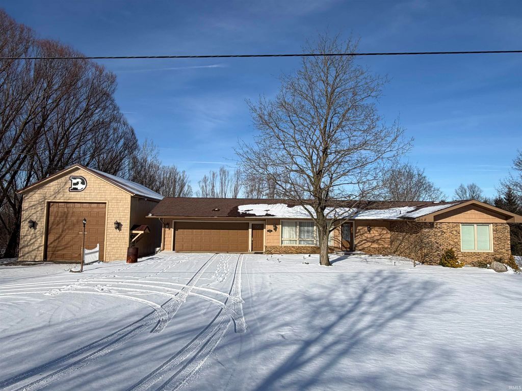 Photo of 25675 County Road 24, Elkhart, IN 46517 (MLS # 202602256)