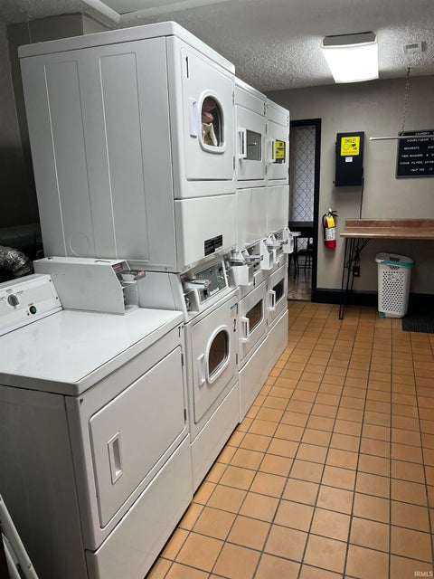 Tiny photo for 1100 Erie Avenue #409, Evansville, IN 47715 (MLS # 202624875)