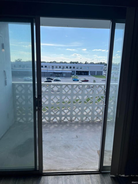 Tiny photo for 1100 Erie Avenue #409, Evansville, IN 47715 (MLS # 202624875)