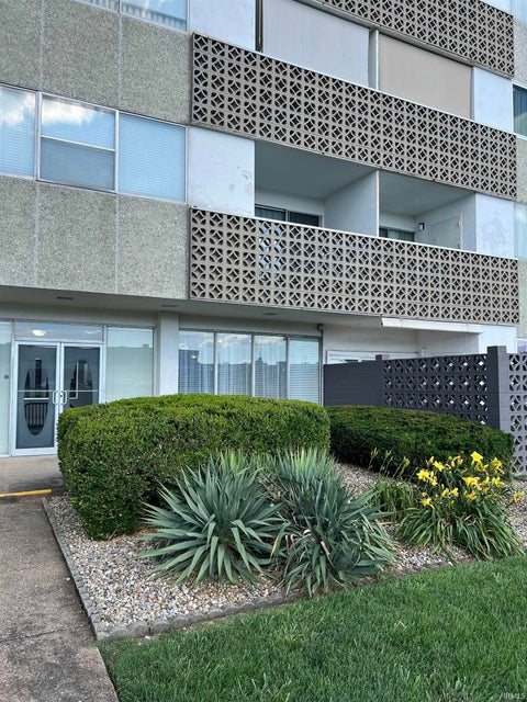 Tiny photo for 1100 Erie Avenue #409, Evansville, IN 47715 (MLS # 202624875)